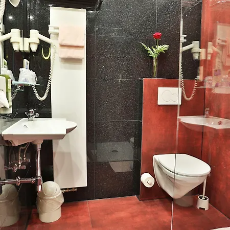 Am Bismarck Hotel 3*