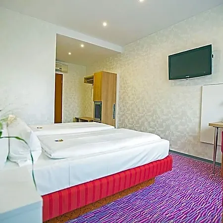 Am Bismarck Hotel Mannheim